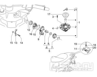 2.46 Zámky - Gilera Runner 200 VXR 4T LC 2006 UK (ZAPM46400)