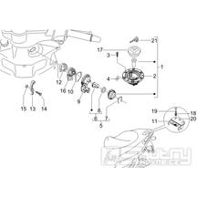 2.46 Zámky - Gilera Runner 125 VX 4T Race 2006 UK (ZAPM46300)