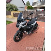 Aprilia SR GT 125, 16479km – pravidelný servis + přezutí zadní pneu