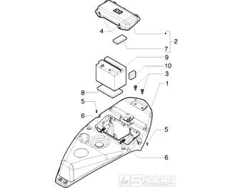 T24 Prostor pro baterii, baterie a kryt baterie - Gilera Ice 50ccm do 2005 (ZAPC30000...)