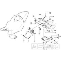 T30 Sedadlo a zadní blatník - Gilera DNA 50ccm 2T 2005 (ZAPC270003000001)
