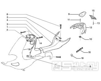 T28 Kapotáž, středový plast - Gilera Runner Purejet 50 1998-2005 (ZAPC36100)