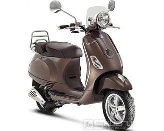 Vespa LXV 125 ie Vie della Moda