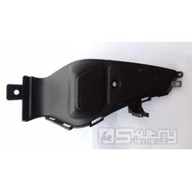 Přední levý nášlapný plast podlahy - Aprilia SR Max, Gilera Nexus