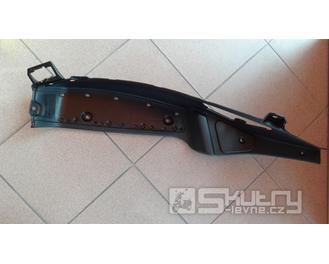 Levá část podlahy - Piaggio MP3