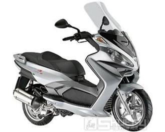 Malaguti Madison3 250 ccm - pozastavená výroba - barva černá