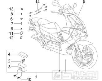 6.08 Elektroinstalace, pojistky - Gilera Runner 200 VXR Race 2006 UK (ZAPM46300)