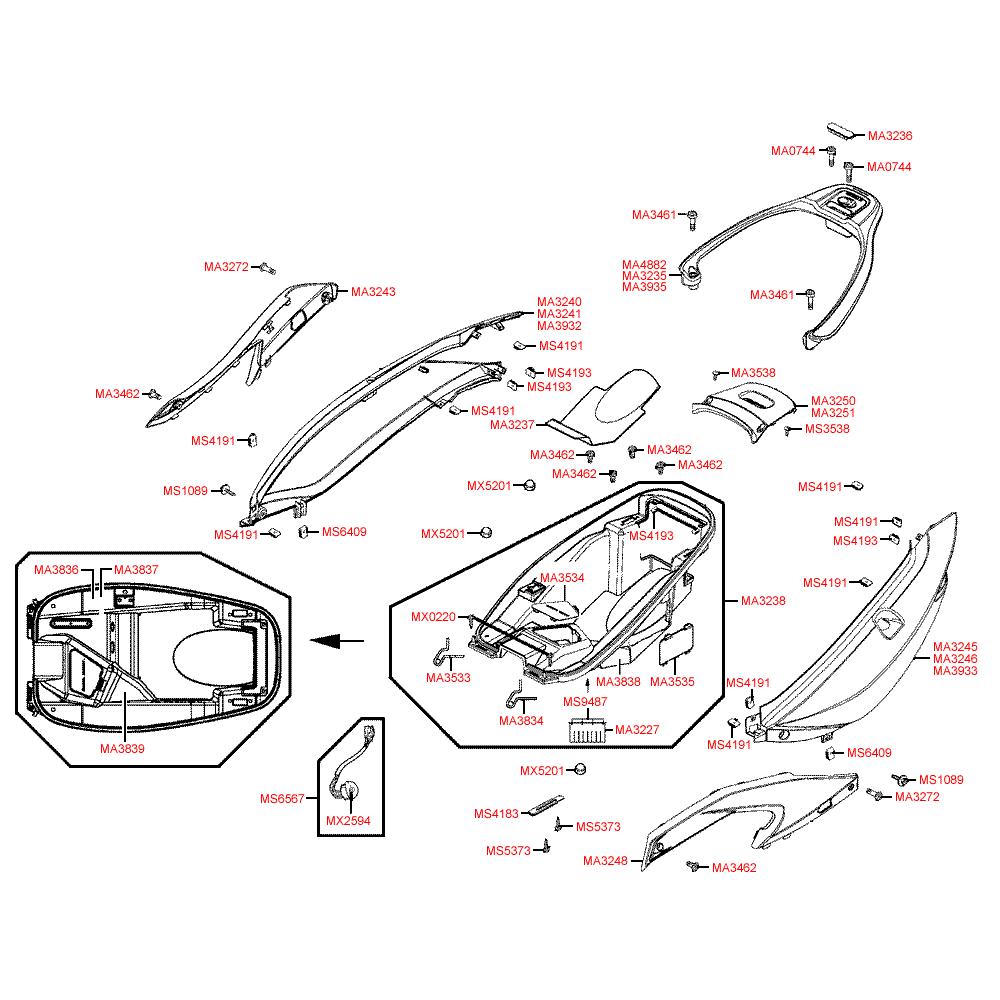 F12 Úložný prostor pro přilbu / zadní kapotáž - Kymco Xciting 500i R ABS