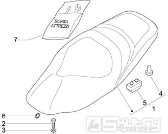 2.39 Sedadlo - Gilera Nexus 500 4T LC 2009-2011 (ZAPM35200)