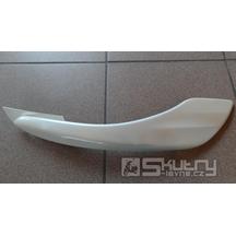 Horní díl levého madla rukojeti Piaggio X10 - barva bílá (566)