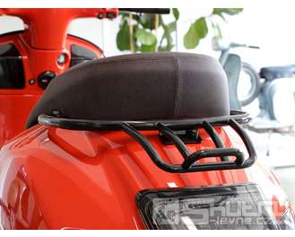 Zadní nosič s madlem spolujezdce Moto Nostra pro Vespa GT, GTL, GTV, GTS, černý lesklý