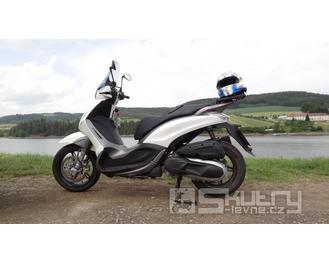 Piaggio Beverly 350 ie Sport Touring ABS/ASR - předváděcí model