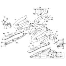 2.31 Středový plast, stupačky - Gilera Nexus 250 SP 4T LC 2006-2007 UK (ZAPM35300)