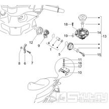 2.46 Zámky - Gilera Runner 50 PureJet Race CH 2006 (ZAPC46200)