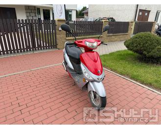 Servis Peugeot V-Clic 50, 7982km – oprava dobíjení + kompletní údržba