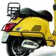 Zadní ochranný rám černý pro Vespa GTS